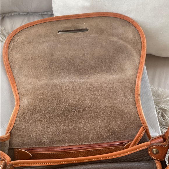 Vintage Dooney & Bourke Horseshoe Bag Chocolate Brown All Weather Leather - Picture 3 of 7